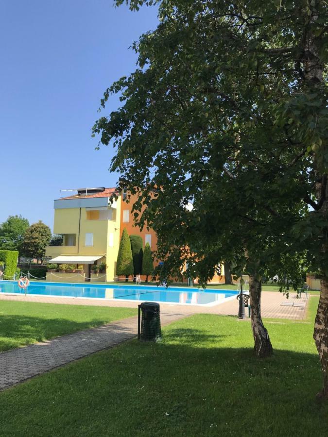 Appartamento Garden Сирмионе Екстериор снимка